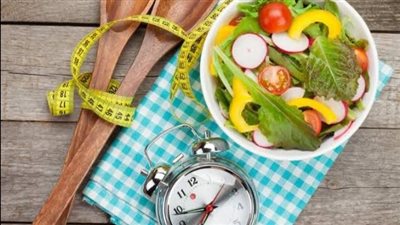 اكتشف عدد ساعات الصيام المتقطع المثالية لفقدان الوزن وتحقيق نتائج صحية مذهلة