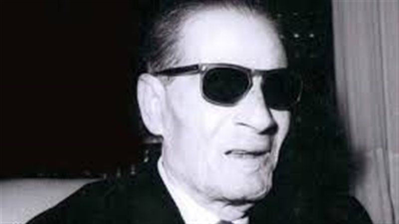 الأديب طه حسين