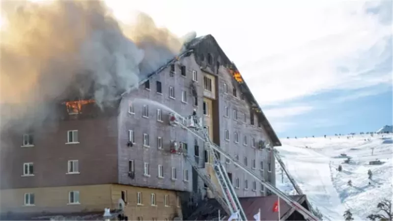 حريق فندق بتركيا