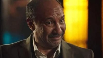 عصام السقا وإيهاب فهمى يساندون أحمد فهيم فى جنازة والدته