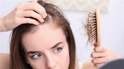 أفضل الزيوت لعلاج تساقط الشعر.. تعرف على أشهرها وطرق استخدامها