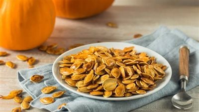 لعشاق التسالي: تعرف على الفوائد السحرية للب الأبيض