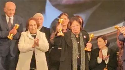 أحمد المسلماني يكرم سميرة عبد العزيز ويعلن عودة برنامج قال الفيلسوف