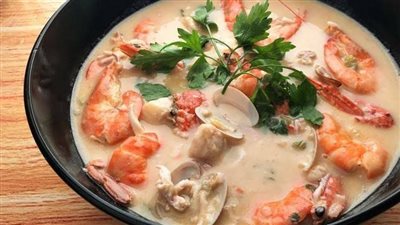 أسهل وصفة لشوربة سي فود شهية في دقائق