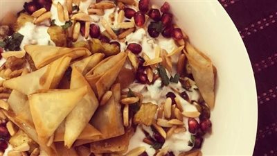 أسهل طريقة لتحضير فتة السمبوسة باللحم بطعم شهي ولذيذ