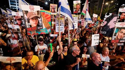 عائلات الأسرى الإسرائيليين توجه رسالة لترامب: نحن نثق بك لاتسمح لنتنياهو بخداعك