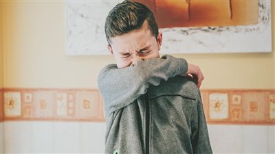 أطعمة يجب تجنبها لمرضى الربو في فصل الشتاء وتقلبات الطقس