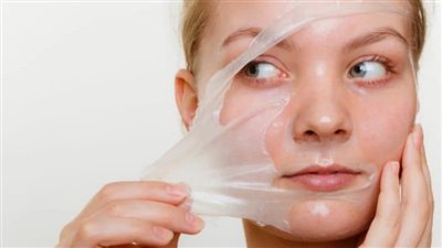 من صودا الخبز إلى قرع العسل.. خلطات طبيعية لتقشير البشرة بسهولة