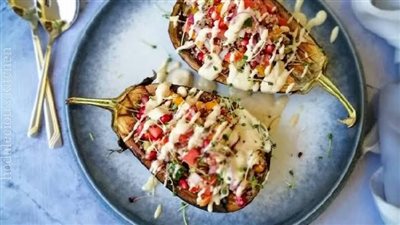 مناسب للدايت.. طريقة تحضير الباذنجان المشوي بصوص الطحينة والرمان