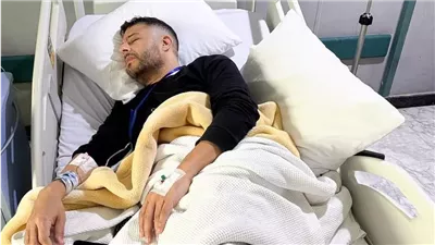 حماقي يخضع لعملية جراحية جراء تعرضه لوعكة صحية مفاجئة