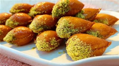 مذاق جديد.. طريقة تحضير السمبوسك الحلوة بخطوات سهلة