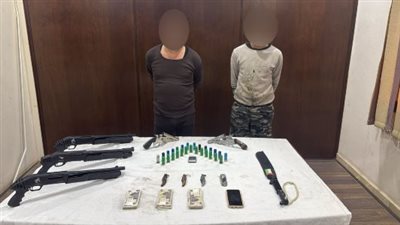 سقوط عاطلين فى قبضة الأمن بتهمة حيازة سلاح وذخيرة بالجيزة