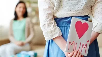 أجمل عبارات التهنئة بمناسبة عيد الأم 2025 لست الحبايب