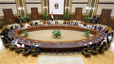 السيسي: المرأة المصرية كانت أساس بناء هذه الحضارة المصرية الراسخة