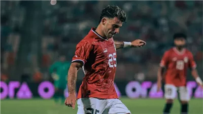 زيزو يرفض مصافحة حسام حسن فى مواجهة إثيوبيا.. اعرف السبب