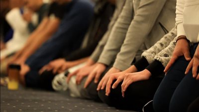 احذر هذه الأوقات تُكره فيها الصلاة ولماذا نُهي عنها؟ 