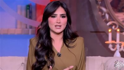 مي عمر: استعنا براقصة فى إش إش والفن أنواع كتير اوي