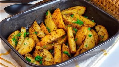 طريقة تحضير البطاطس ودجز زي المحلات.. خطوة بخطوة