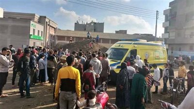 حادث جديد بالبحيرة.. سيارة أجرة تصطدم بتريلا وتصيب 8 أشخاص