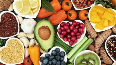 أطعمة فعّالة لمحاربة الالتهابات وتعزيز صحتك من الداخل