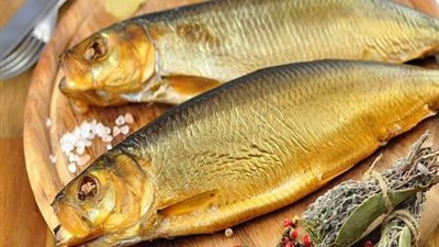 عادات فرعونية مستمرة.. أسعار الفسيخ والرنجة والسردين في شم النسيم 2025