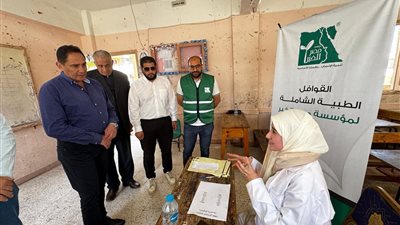 اللواء عاصم سعدون يتفقد القافلة الطبية لمؤسسة «مصر الخير» بمدينة العريش