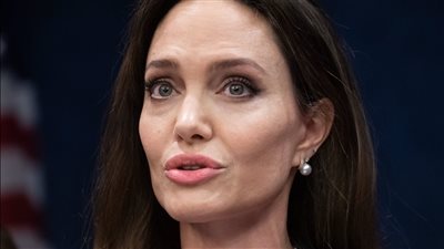 أنجلينا جولي تدين العدوان على غزة.. «تحولت إلى مقبرة جماعية»