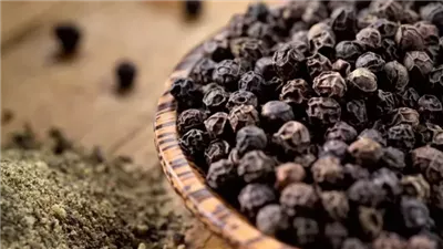 دراسة جديدة تكشف.. الفلفل الحار «المفتاح السري» لحرق الدهون بشكل طبيعي