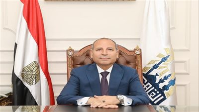 منى البطراوي تجتمع مع أصحاب المحال لتطبيق منظومة التراخيص الجديدة