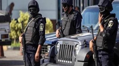 بعد سارة خليفة.. الأمن يضبط «راقصة» بتهمة حيازة مواد مخدرة بمطار القاهرة