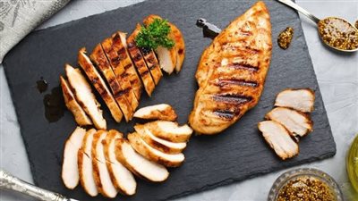 طريقة تحضير صدور الدجاج الباردة.. وصفة سريعة ومثالية لأطفالك 
