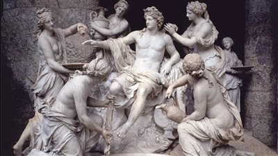 قبل نيوتن.. فلاسفة اليونان القدماء تحدثوا عن «قوانين الطبيعة» منذ آلاف السنين