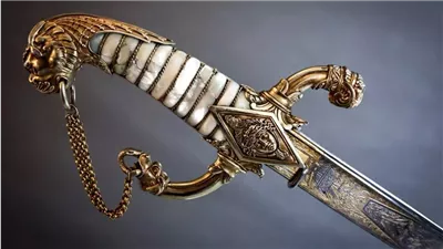 «سيف نابليون» يباع في مزاد علني بباريس مقابل 4.66 ملايين يورو