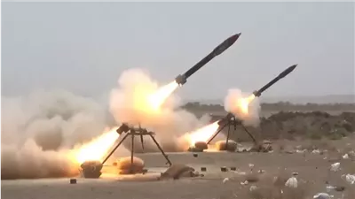 صواريخ من اليمن تطرق أبواب إسرائيل.. وصفارات الإنذار تعم 237 منطقة