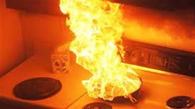 لا تستخدم الماء!.. دليلك الذكي للتعامل مع حرائق الزيت في المطبخ