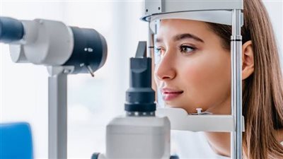 لماذا يحدث العمى الليلي؟  إليك الأسباب وطرق العلاج الحديثة 