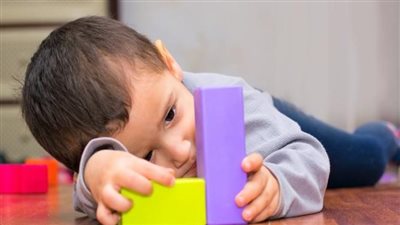 هل يعاني طفلك من التوحد؟.. مؤشرات واضحة تكشف الإجابة