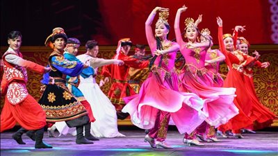 موسيقى ورقصات من كل القارات.. مهرجان شينجيانغ يبهر العالم في يوليو