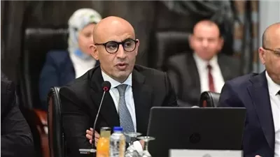 خيري رمضان يشيد بوزير التعليم.. «نجح في إنهاء بعبع الثانوية العامة بهدوء»