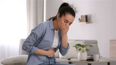 ما تتجاهله قد يكون خطيرًا.. 3 إشارات تحذيرية لسرطان المعدة