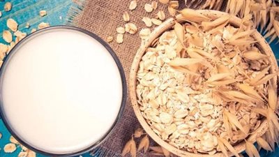 مفاجآت غير متوقعة من حليب الشوفان.. إليك ما قالته خبيرة التغذية