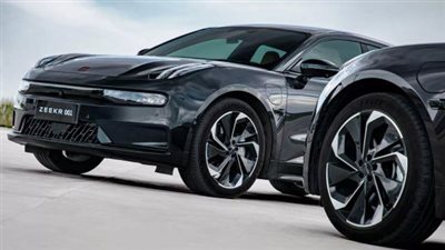 سيارة كهربائية من الصين تتحدى الرصاص.. «زيكر 001» تدخل التاريخ