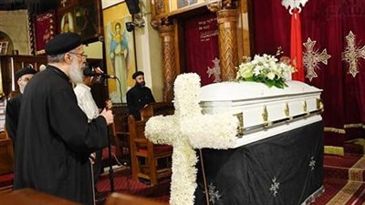 رحل في صمت.. جثمان لطفي لبيب يوارى الثرى في العاشر من رمضان