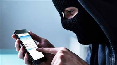 دار الإفتاء.. لا يجوز مراقبة الناس أو التجسس عليهم بأي وسيلة