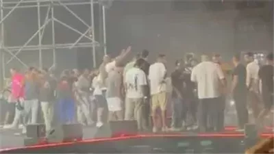 بين نزيف المخ والحروق.. مأساة المصابين في حفل محمد رمضان