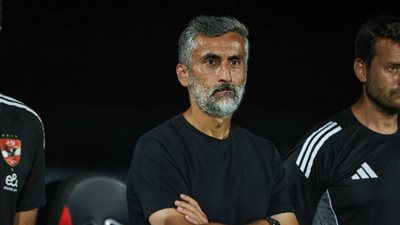 ريبيرو يتحدى الأهلي ويتمسك بحقوقه.. شرط جزائي ضخم يعطل الحسم