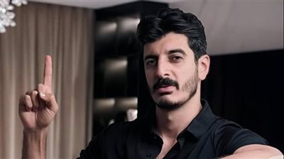 مرسيدس بـ5 ملايين وساعة بالألماس.. ثروة شاكر محظور في عامين