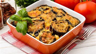 طريقة تحضير «طاجن المسقعة باللحمة المفرومة».. نكهة مصرية غنية ومميزة