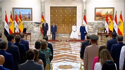 الرئيس السيسي يتسلم قلادة إيزابيل لاكاتوليكيا الملكية