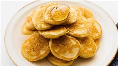 طريقة سريعة لتحضير «ميني بان كيك بالموز» بالمنزل